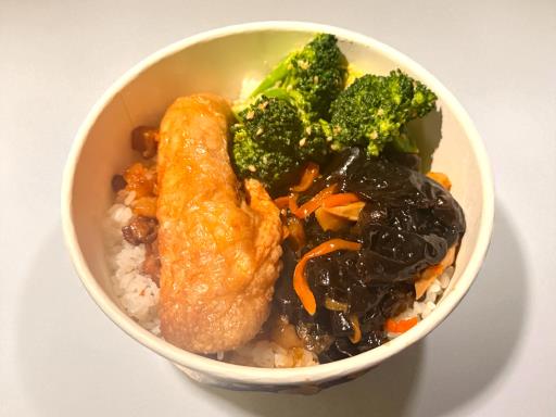 錦繡雞卷（雞腿肉卷整條不切）現炸點餐需等待10分鐘