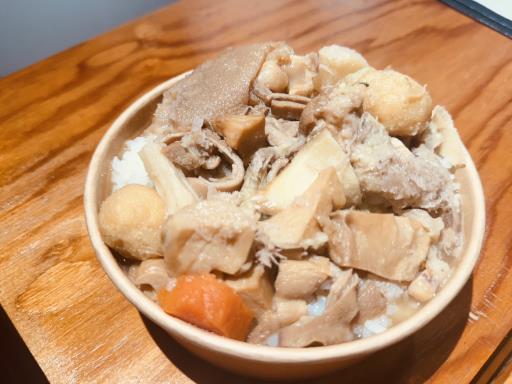 菜尾湯飯 (此品無滷肉汁但料多)